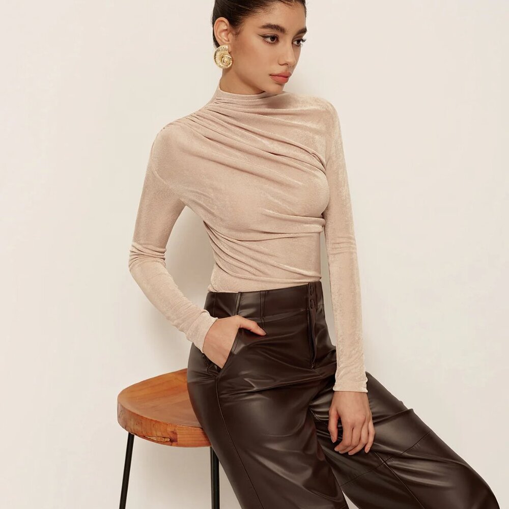 Versatile Ruched Slim T-Shirt